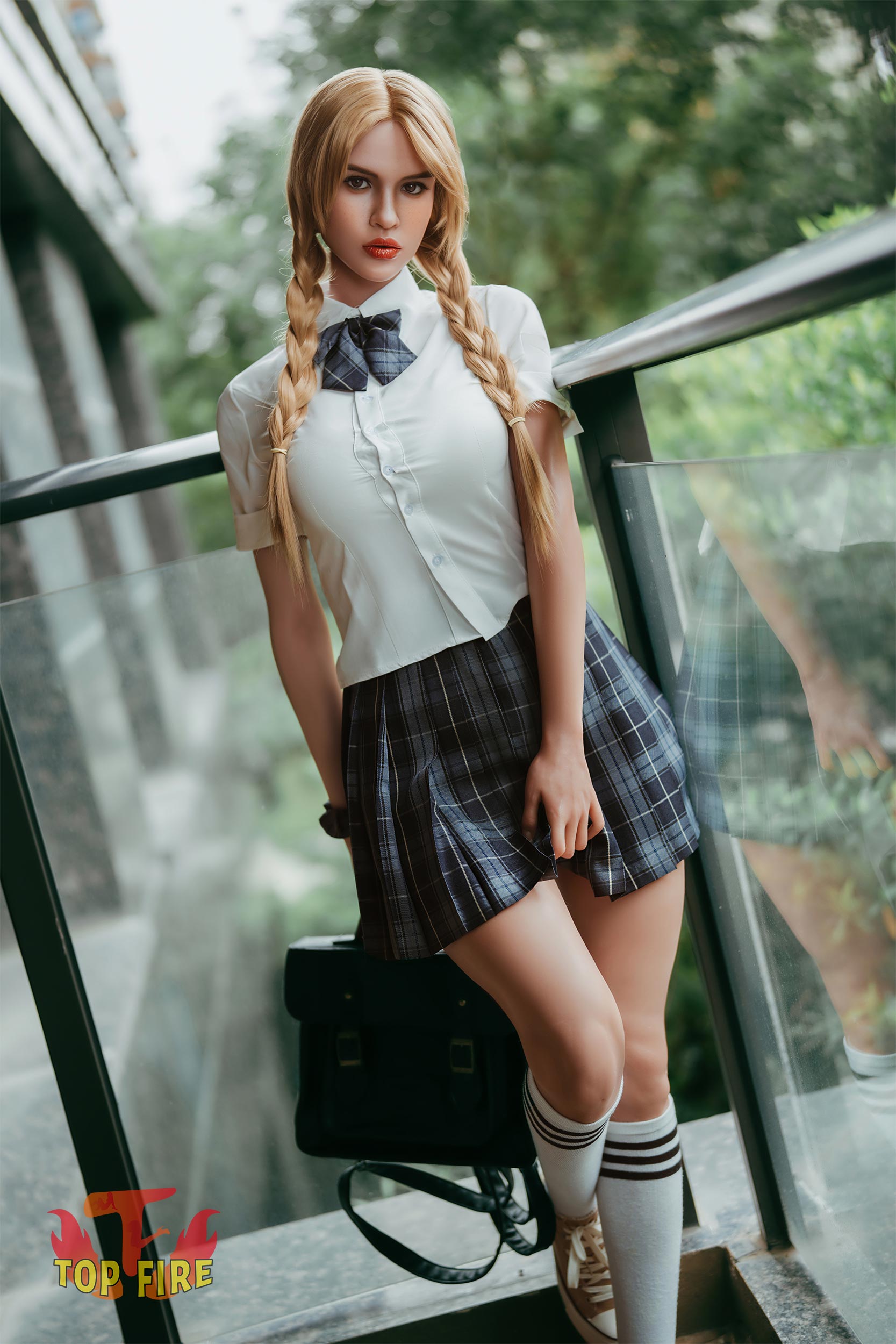 170E-T24-Chloe